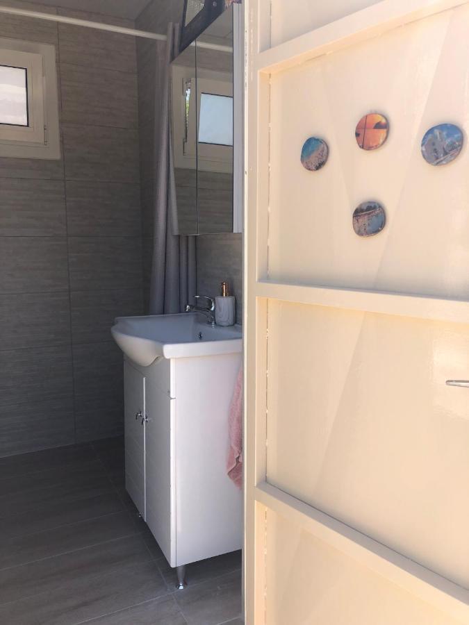 Converted Shed Studio & Garden Hanging Bed Pórto Ráfti Zewnętrze zdjęcie